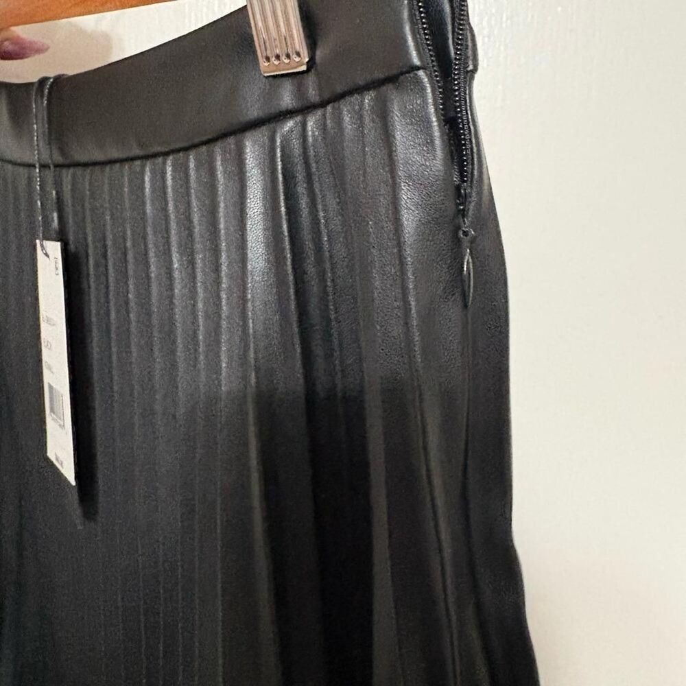 Lucy Paris Women's Black Skirt - Picture 5 of 8